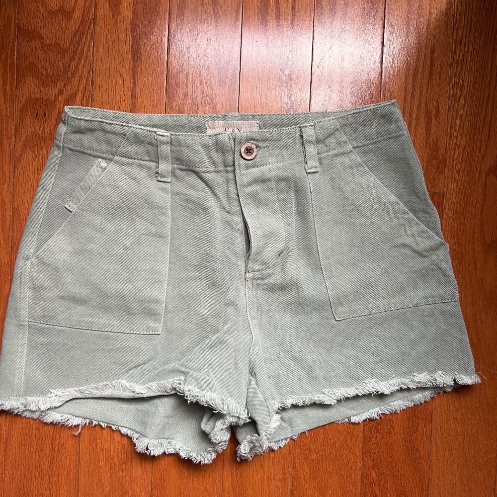 Chelsea & Violet Jean shorts light green size 27